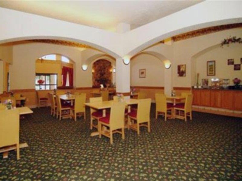 Pan American Inn And Suites Альбукерке Экстерьер фото