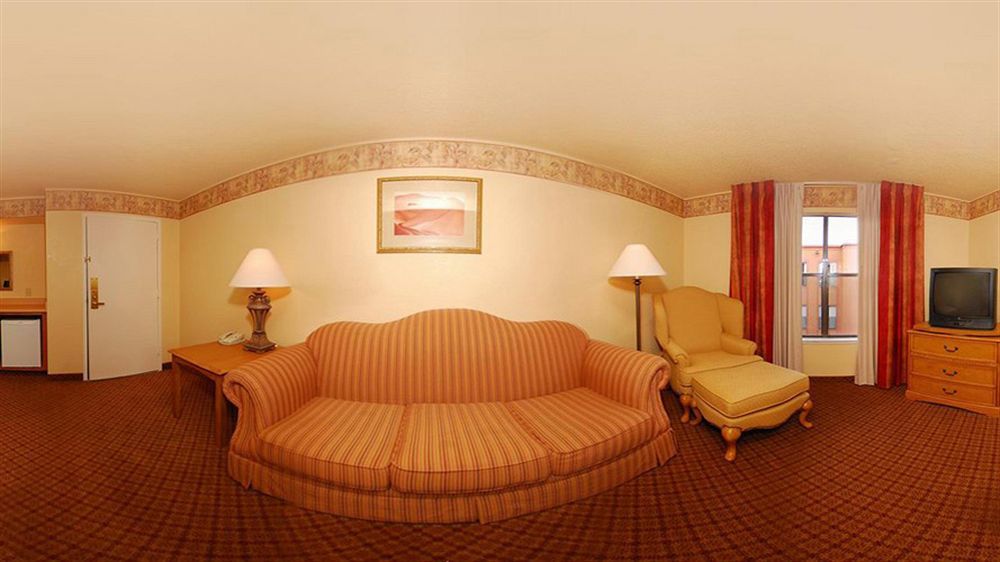 Pan American Inn And Suites Альбукерке Экстерьер фото